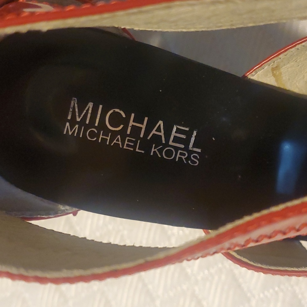 Red Michael Kors heels - Picture 2 of 10